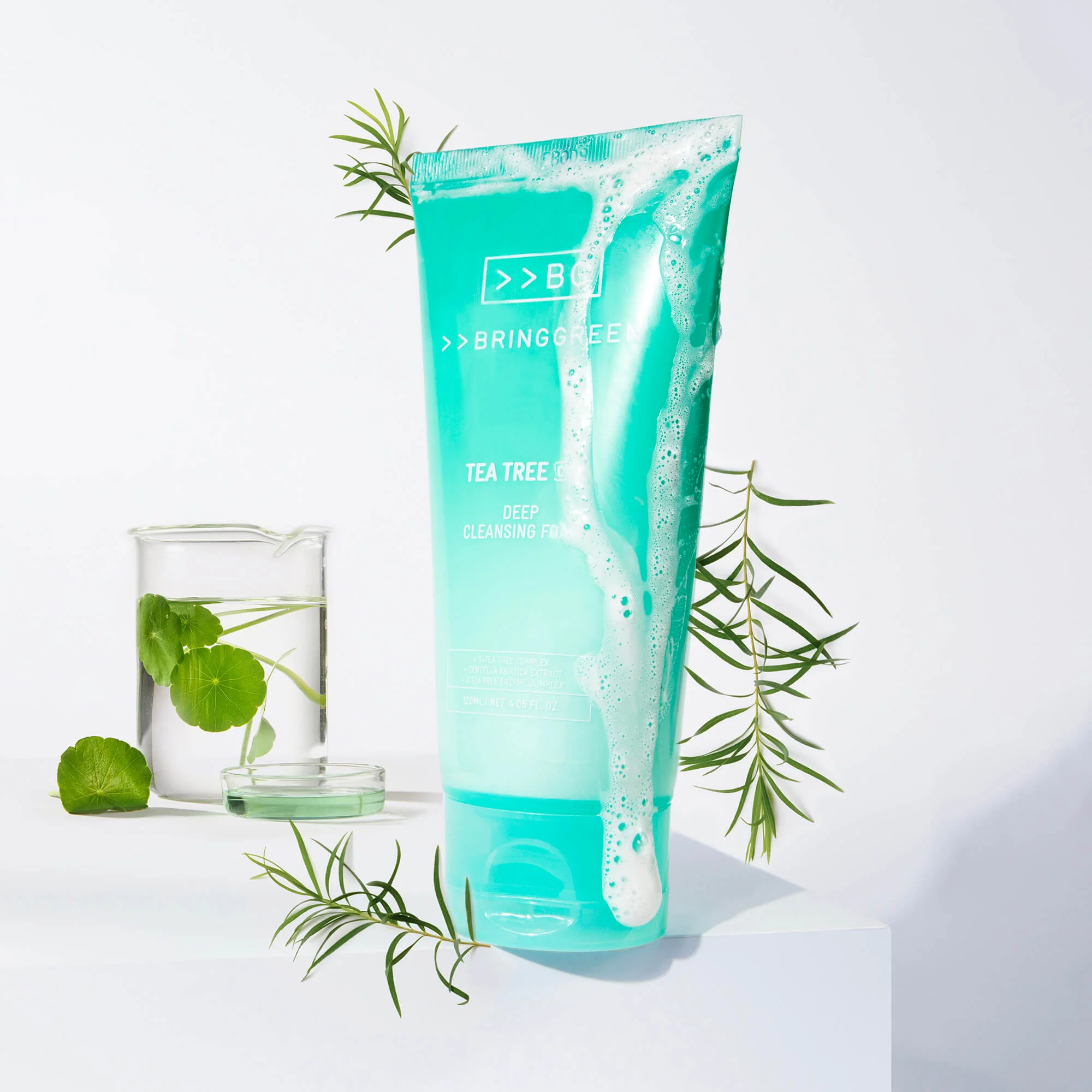 BRINGGREEN Tea Tree Cica Deep Cleansing Foam – Głęboko oczyszczająca pianka do mycia twarzy z drzewem herbacianym i cica 120 ml - Image 3