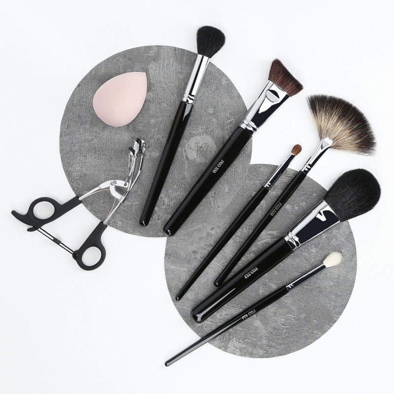 LUSSONI Glow Maker - 8-częściowy zestaw profesjonalnych pędzli i akcesoriów do makijażu - Image 4