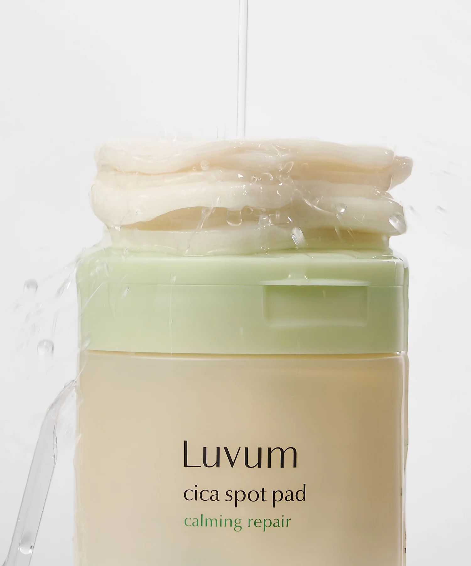 LUVUM CALMING REPAIR CICA SPOT PAD Łagodzące płatki tonizujące 120 ml 60 szt. - Image 5