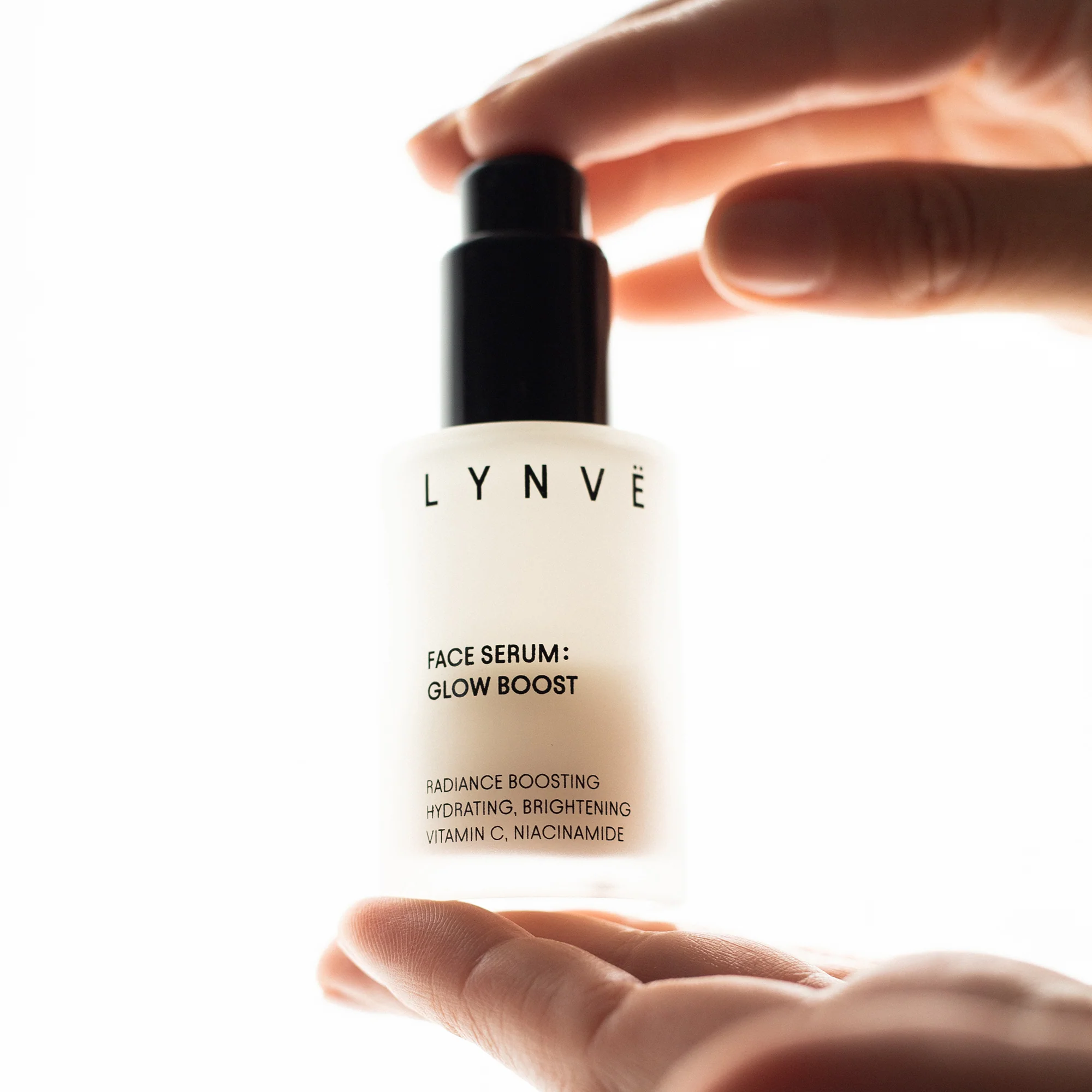 LYNVË GLOW BOOST Serum rozświetlające 30 ml - Image 2
